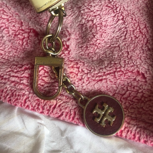 AUTH. Tory Burch Long Logo Zip Wallet - Picture 5 of 5